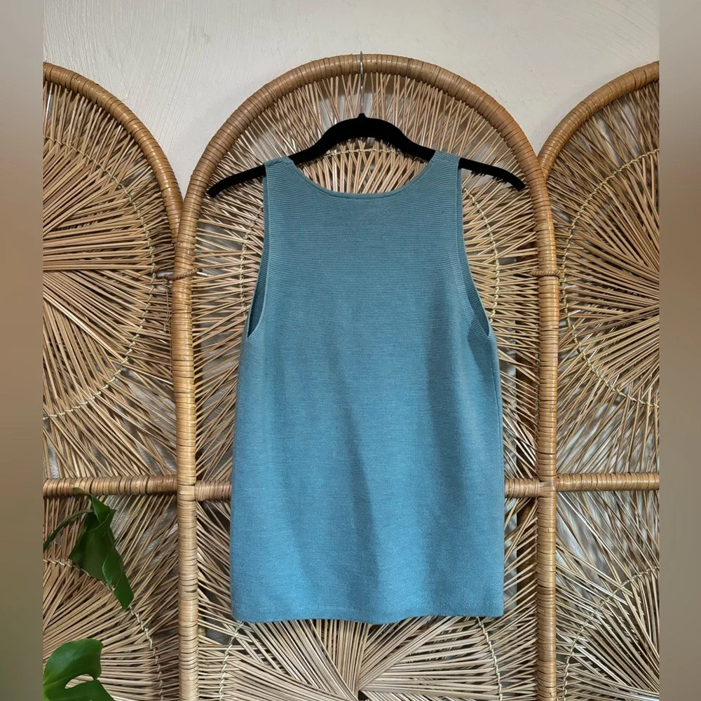 The Reset R Label Sweater Tank - Picture 2 of 3